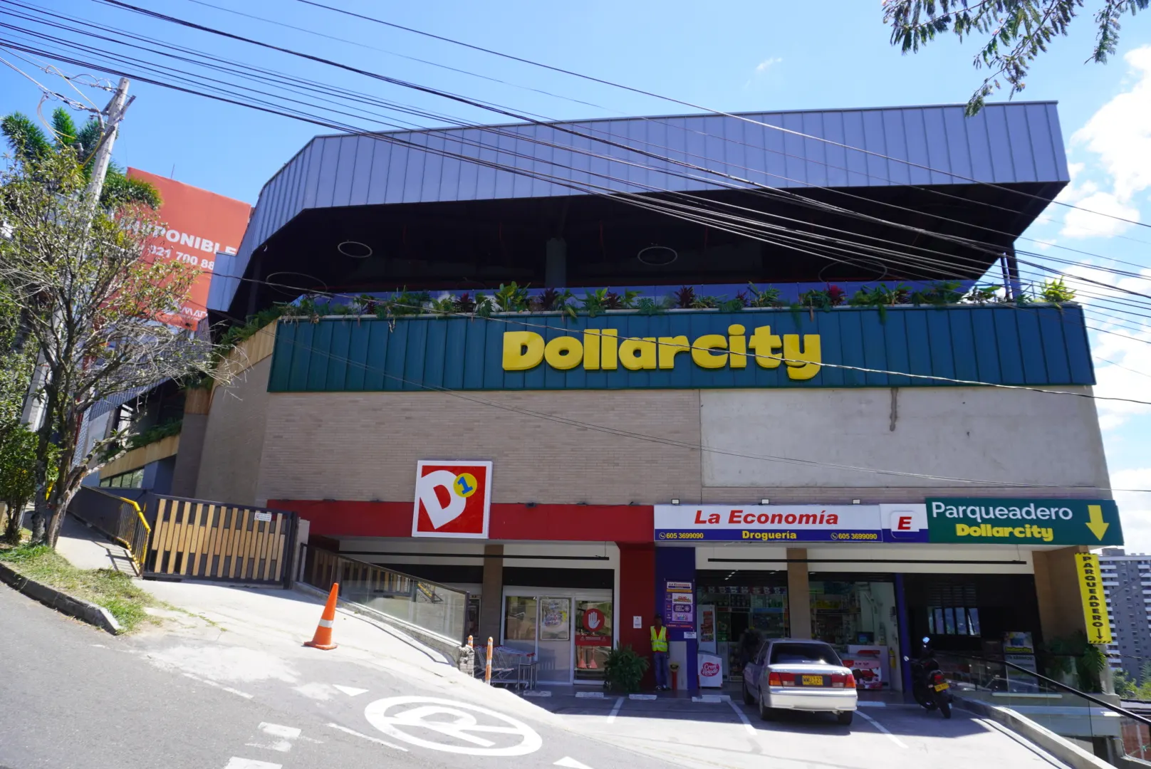 Benedictinos Mall, fotografía 3